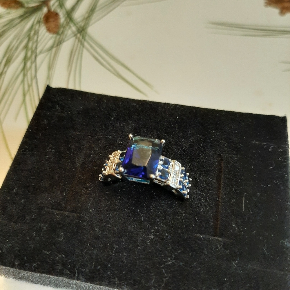 Sapphire & Sterling Silver Ring
